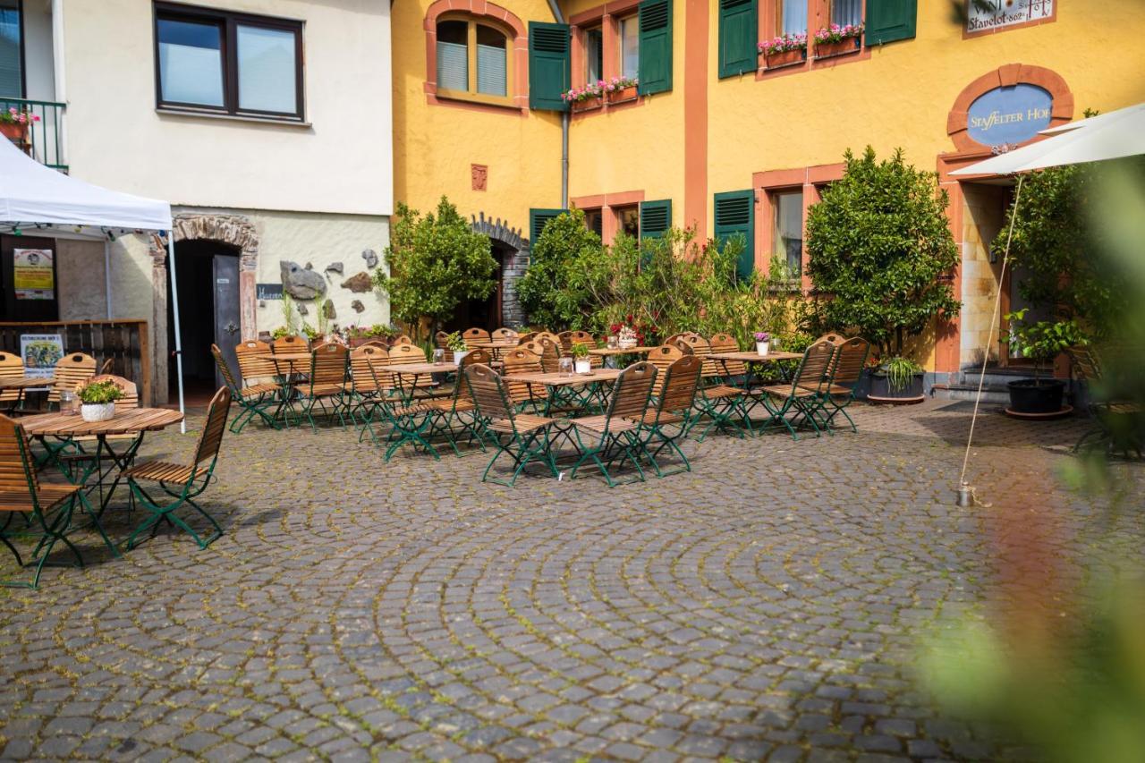 Bio-Weingut Staffelter Hof Pensionat Kröv Eksteriør billede