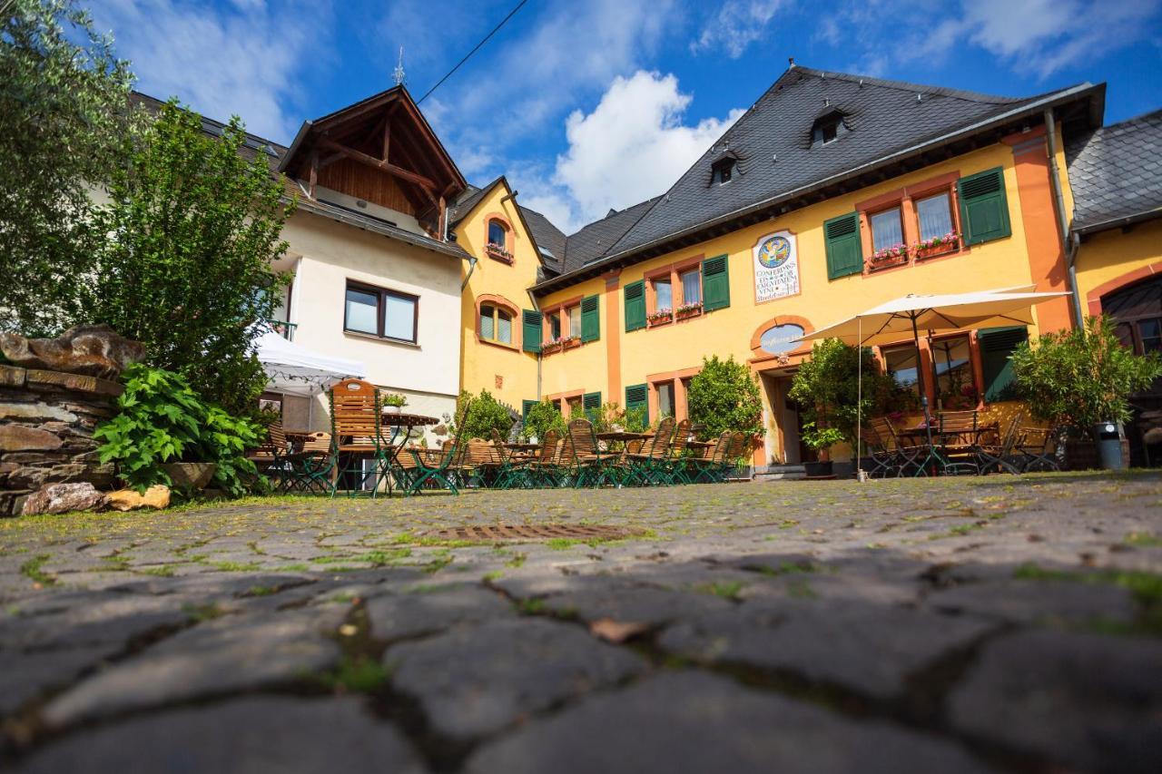 Bio-Weingut Staffelter Hof Pensionat Kröv Eksteriør billede